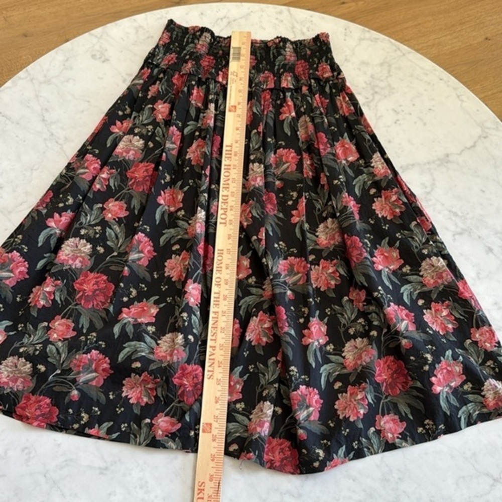Antonio Melani Floral Midi Skirt Black Red Pleated Smocked Waist Size M